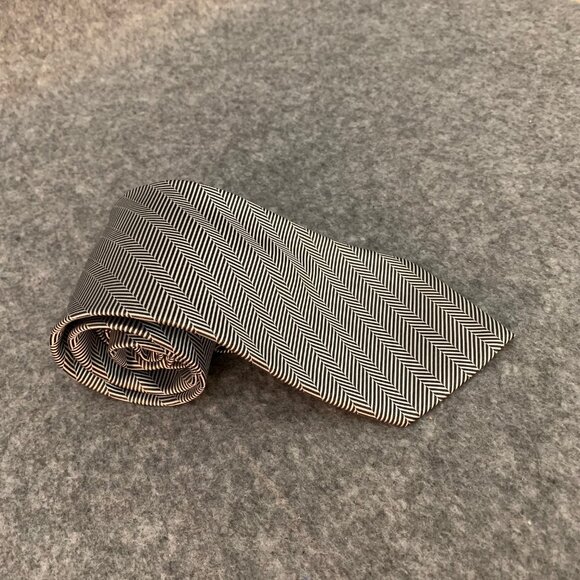 Cedarwood State Men’s Necktie - Picture 3 of 4